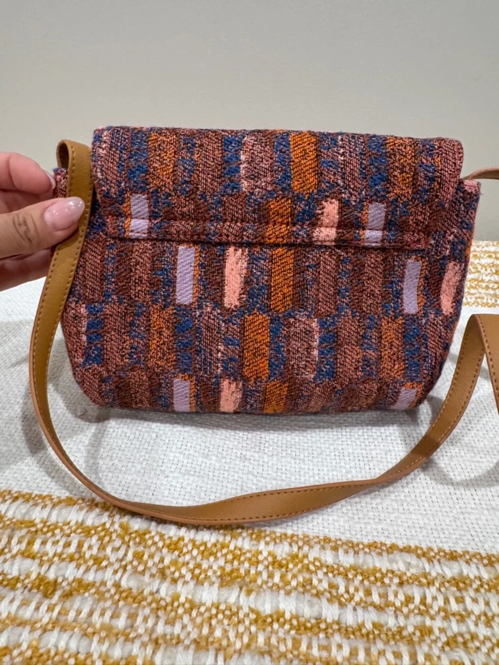 Universal Thread Maroon Orange Blue Pink Jacquard Envelope‎ Crossbody Bag